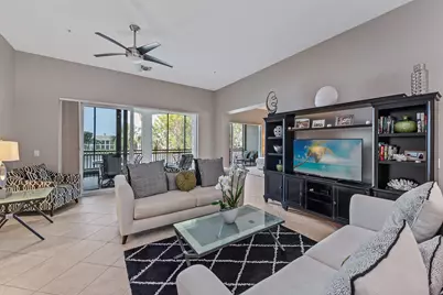9267 Museo Circle #202, Naples, FL 34114 - Photo 6