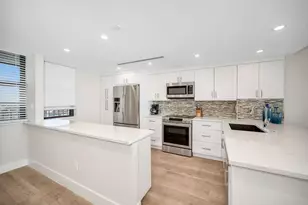 380 Seaview Ct, Marco Island, FL 34145 - Photo 10