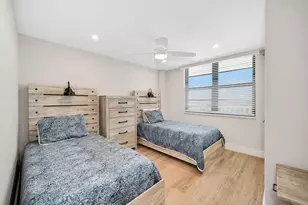 380 Seaview Ct, Marco Island, FL 34145 - Photo 20