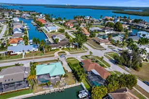 190 Dan River Ct, Marco Island, FL 34145 - Photo 48