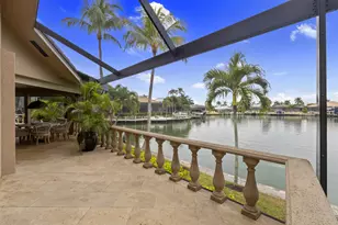 640 Kendall Dr, Marco Island, FL 34145 - Photo 4