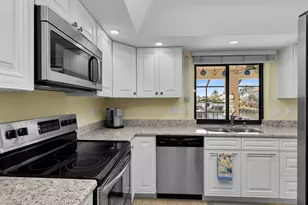 1035 Admiralty Ct, Marco Island, FL 34145 - Photo 14