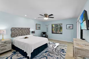 1035 Admiralty Ct, Marco Island, FL 34145 - Photo 16