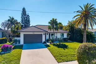 1035 Admiralty Ct, Marco Island, FL 34145 - Photo 38