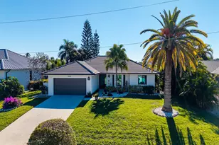 1035 Admiralty Ct, Marco Island, FL 34145 - Photo 1