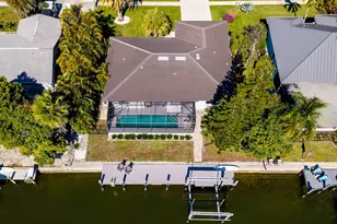 1035 Admiralty Ct, Marco Island, FL 34145 - Photo 44