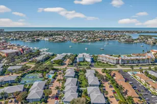 681 W Elkcam Cir, Marco Island, FL 34145 - Photo 18