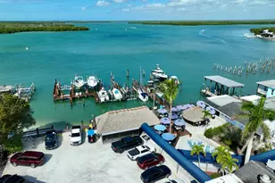 125 E Pago Pago Dr E, Naples, FL 34113 - Photo 40