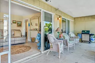 125 E Pago Pago Dr E, Naples, FL 34113 - Photo 16