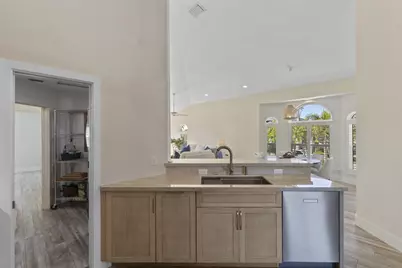 12176 Siesta Drive, Fort Myers Beach, FL 33931 - Photo 16