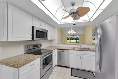 608 Kings Way, Naples, FL 34104 - Photo 6