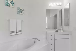 285 Cays Dr, Naples, FL 34114 - Photo 18