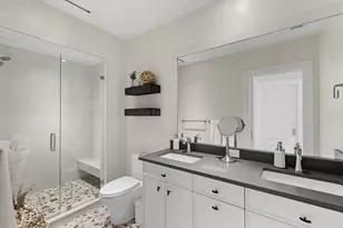 221 Aqua Ct, Naples, FL 34102 - Photo 40