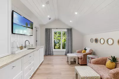 221 Aqua Ct, Naples, FL 34102 - Photo 36