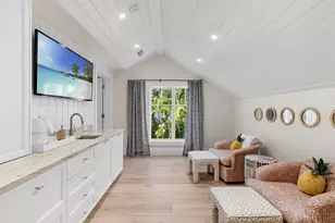 221 Aqua Ct, Naples, FL 34102 - Photo 36