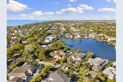 221 Aqua Ct, Naples, FL 34102 - Photo 70