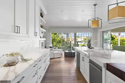 221 Aqua Ct, Naples, FL 34102 - Photo 18