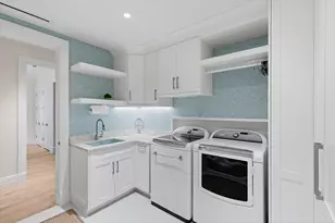 221 Aqua Ct, Naples, FL 34102 - Photo 42