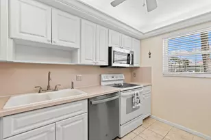 860 Panama Ct, Marco Island, FL 34145 - Photo 10