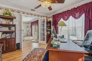 141 Pago Pago Dr E, Naples, FL 34113 - Photo 32