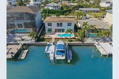 141 Pago Pago Drive E, Naples, FL 34113 - Photo 12