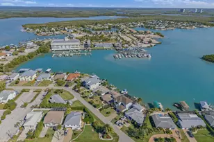 141 Pago Pago Dr E, Naples, FL 34113 - Photo 8