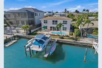 141 Pago Pago Drive E, Naples, FL 34113 - Photo 14