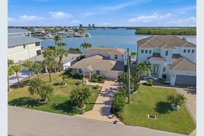 141 Pago Pago Drive E, Naples, FL 34113 - Photo 2