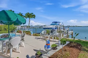 141 Pago Pago Dr E, Naples, FL 34113 - Photo 42