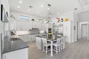 6061 Lucaya Wy, Naples, FL 34113 - Photo 10