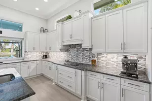 6061 Lucaya Wy, Naples, FL 34113 - Photo 12