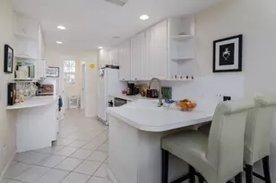 5353 Cove Cir, Naples, FL 34119 - Photo 24