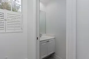5353 Cove Cir, Naples, FL 34119 - Photo 18