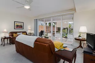 5353 Cove Cir, Naples, FL 34119 - Photo 20