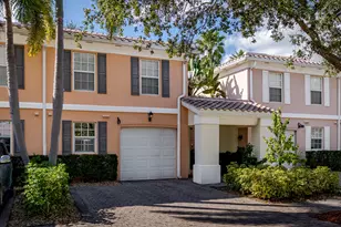 5353 Cove Cir, Naples, FL 34119 - Photo 2