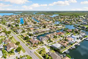 1806 Maywood Ct, Marco Island, FL 34145 - Photo 44