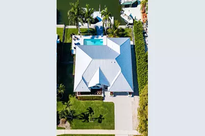 1609 Villa Court, Marco Island, FL 34145 - Photo 2