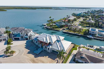 975 Sundrop Court, Marco Island, FL 34145 - Photo 2