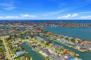 975 Sundrop Ct, Marco Island, FL 34145 - Photo 32