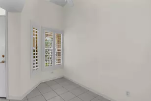 254 Newport Dr, Naples, FL 34114 - Photo 8