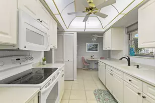 931 Collier Ct, Marco Island, FL 34145 - Photo 8