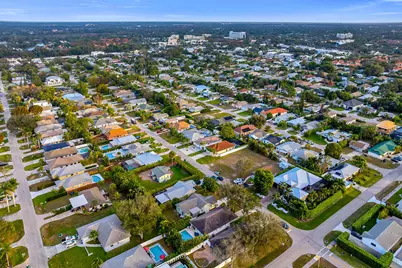 707 96th Avenue N, Naples, FL 34108 - Photo 38