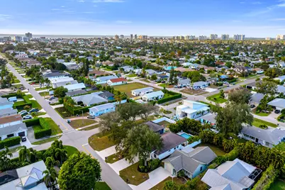 707 96th Avenue N, Naples, FL 34108 - Photo 36