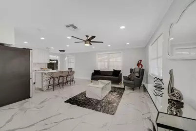 3954 Coconut Circle N, Naples, FL 34104 - Photo 6