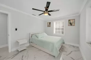 3954 Coconut Cir N, Naples, FL 34104 - Photo 14