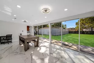 3954 Coconut Cir N, Naples, FL 34104 - Photo 12