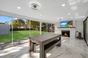 3954 Coconut Cir N, Naples, FL 34104 - Photo 1