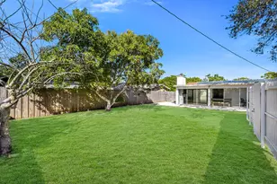 3954 Coconut Cir N, Naples, FL 34104 - Photo 30