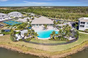 268 Indies Dr E, Naples, FL 34114 - Photo 38