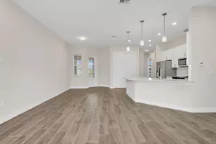 268 Indies Dr E, Naples, FL 34114 - Photo 4